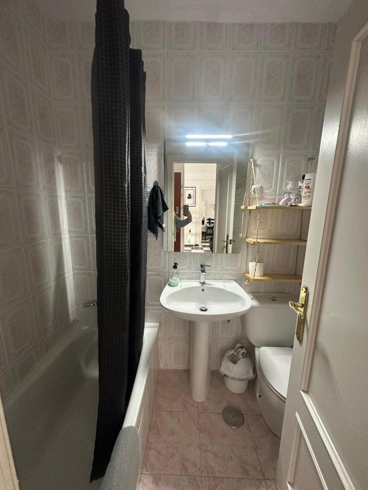 Habitacion 3 - 3 Planta Sin Ascensor En Piso Compartido No Es Piso Entero! 丰希罗拉 外观 照片